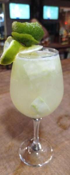 Caipirinha de Limão